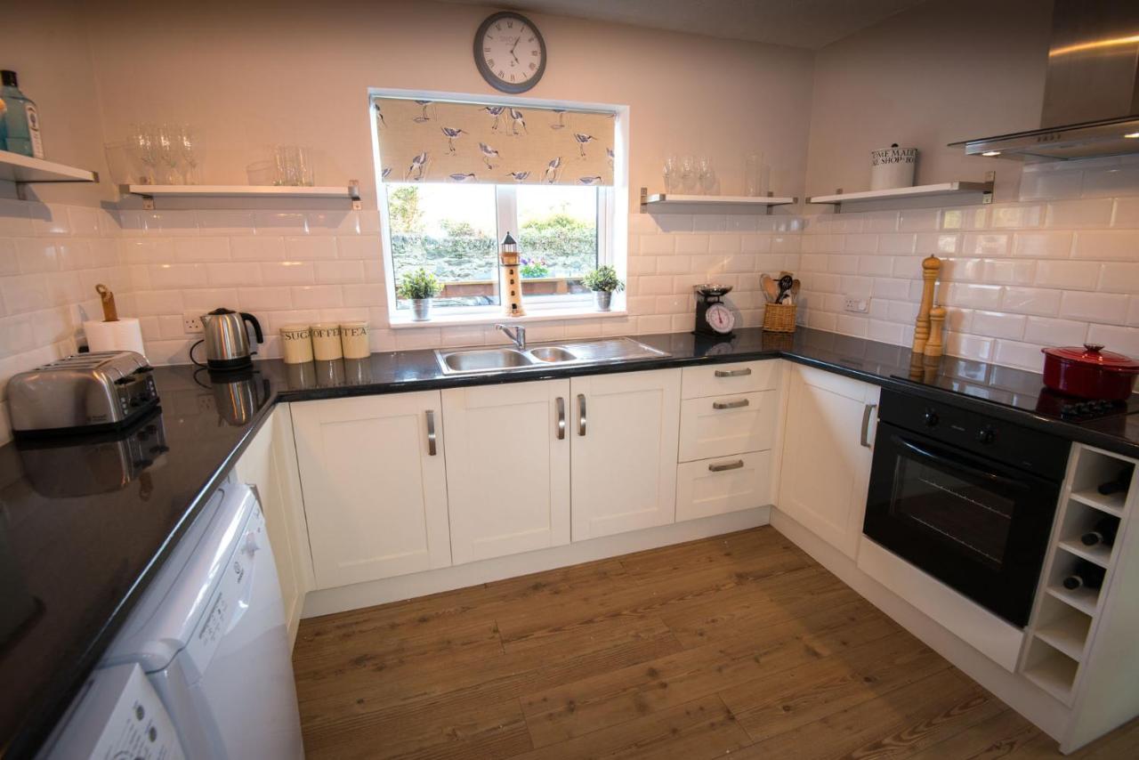 Coastal Retreat 150M From Beach Perfect For Families And Dogs Trearddur Kültér fotó